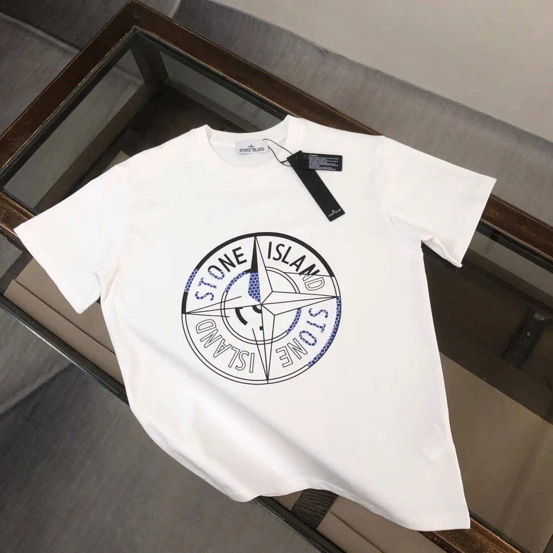 P180 Stone Island 2025 latest T-shirt, couple style ~ Original order, fashionable and casual short T-shirt, specially made of customized cotton fabric ~ Cotton T-shirt ~ Pre-washed to prevent deformation and shrinkage problem, more comfortable and breathable on the body ~ All available from stock ~ Unique design style, trendy must-have item, complete with three standards 👍 Color: black/white Size: S M L XL (larger version, please indicate your height and weight when placing an order)
